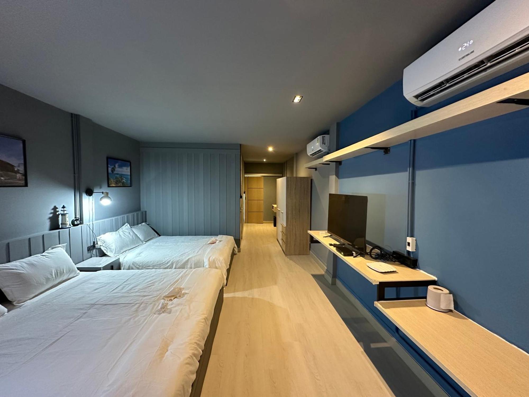 Phuket Vibe, House, 7 Mins To Bts, Center, Private In Sathon, Private Bathroom, Bangkok, Thailand Gasthof
