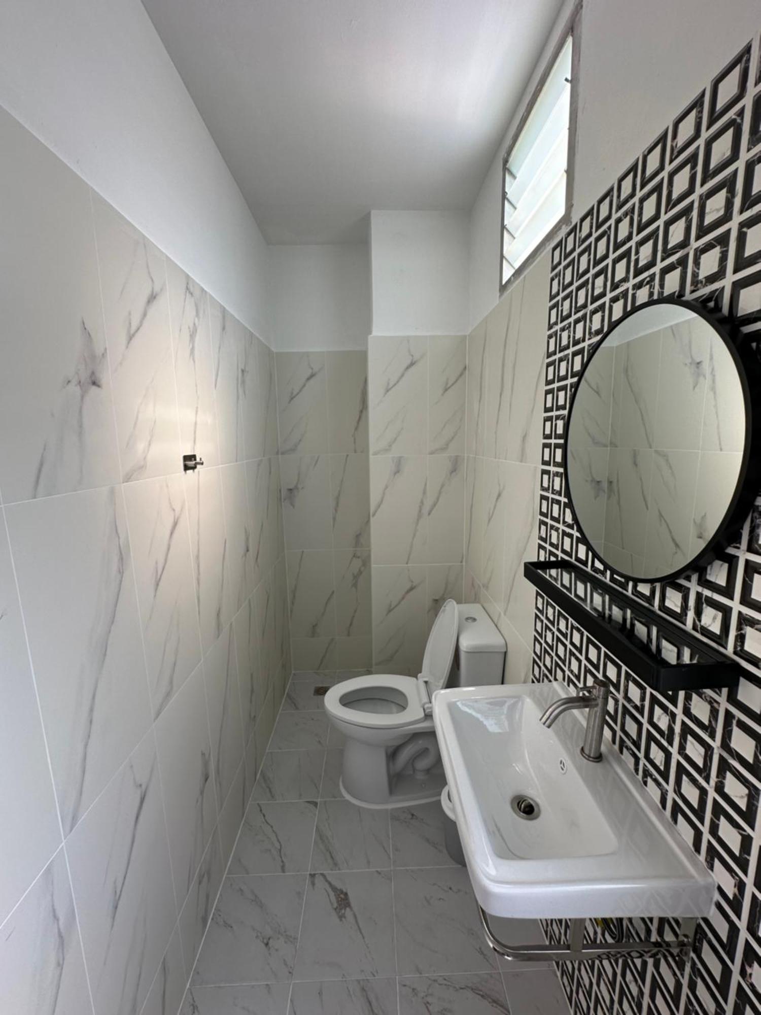 Gasthof Phuket Vibe, House, 7 Mins To Bts, Center, Private In Sathon, Private Bathroom, Bangkok, Thailand Bangkok
